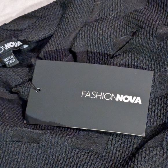 Fashion Nova Bodysuit Black Mesh Edges That Scratch SZ 1X Women Diamond Pattern - Picture 5 of 8